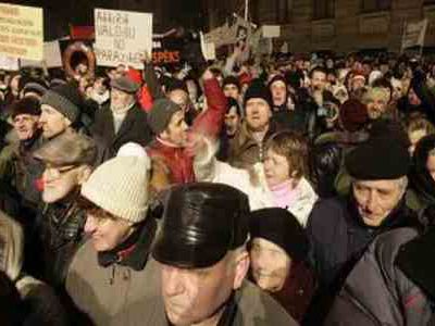 Финансовые трудности испытывают 3/4 жителей крупных городов Литвы - Литва и страны Балтии