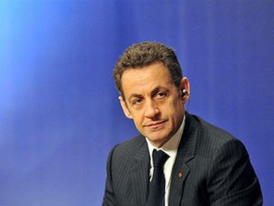 Николя Саркози подарил женщинам-депутатам мужские галстуки - Хобби, отдых и развлечения