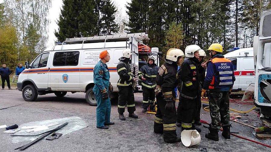 В ДТП с автобусом и маршруткой в Тверской области погибли 13 человек - В Мире