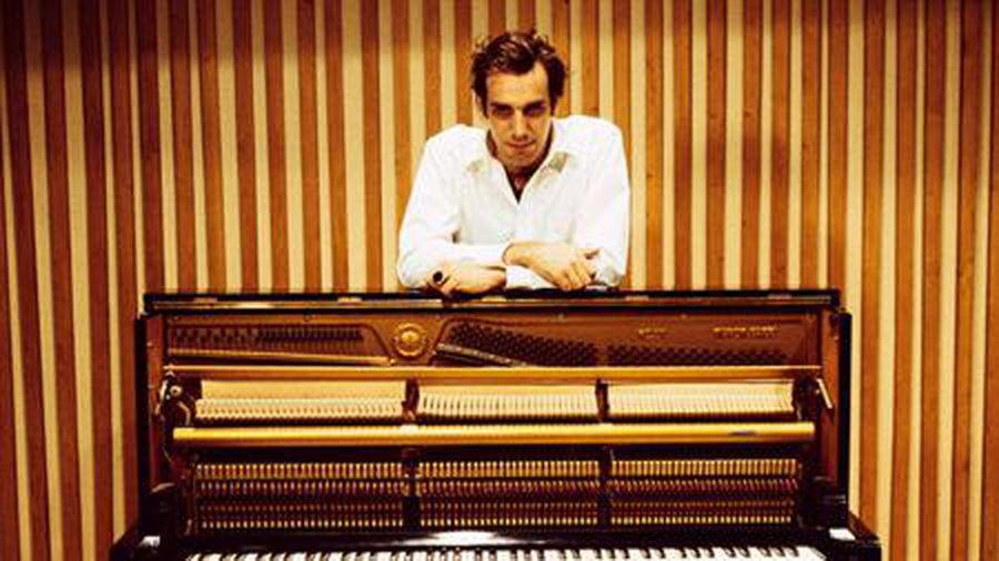 Канадский пианист даст 27-часовой концерт - Культурные и спортивные мероприятия