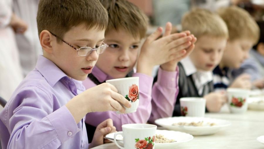 О праве учащихся на бесплатное питание в школе - В Висагинасе