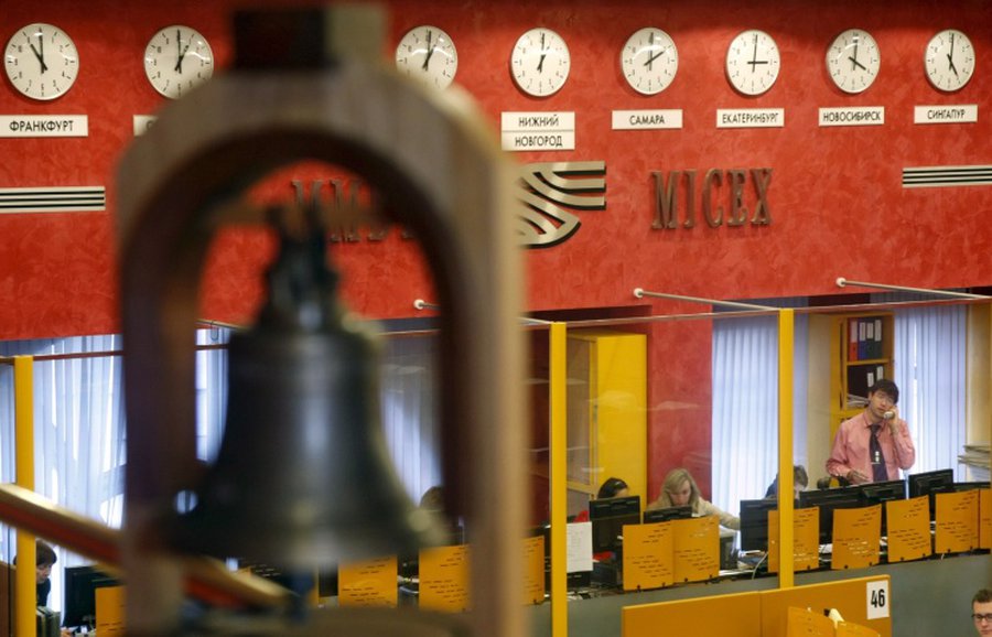 Российский фондовый рынок закончил день ростом на 3,7-4,9% - В Мире