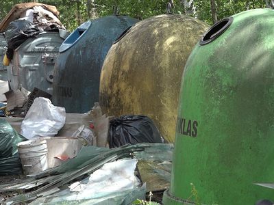 О причинах мусора в садовых обществах. На этот раз жалоба поступила из с/о «Статибининкас» (видео) - В Висагинасе