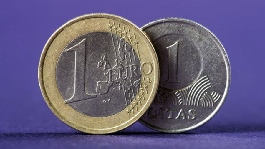 В.Гедвилас не поддерживает идею проведения референдума по евро - Литва и страны Балтии