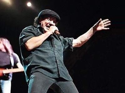 Вокалист AC/DC собрался на пенсию - Культурные и спортивные мероприятия