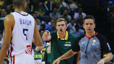 Сборная Литвы подала протест по поводу судейства в матче КМ по баскетболу с французами