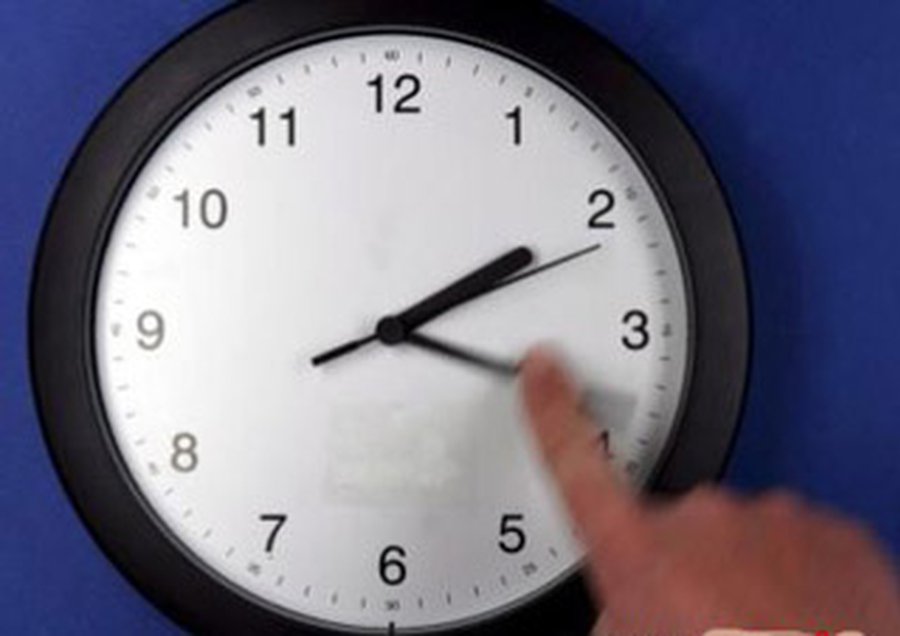 Не забудьте перевести стрелки - В Висагинасе