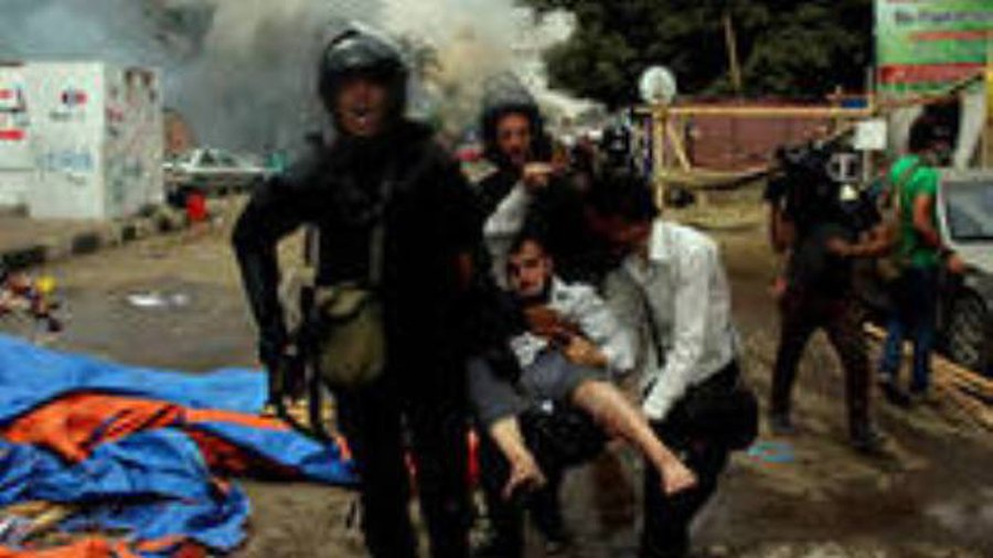 В Каире штурмуют здание правительства - В Мире