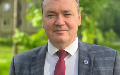 Дорогие абитуриенты, уважаемые учителя и родители! - Поздравления