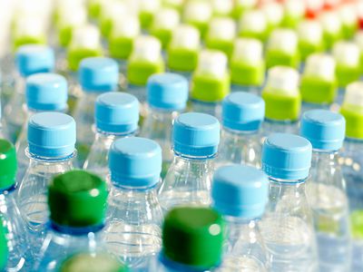 В Литве введут залог за одноразовую тару - Литва и страны Балтии