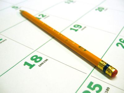 В Литве для работающих мужчин год длится 365 дней, а для женщин — 405 дней
                                                                 - Литва и страны Балтии