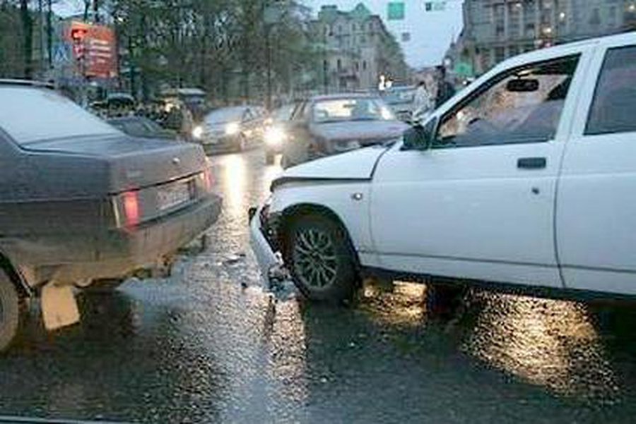 Гололед на дорогах Литвы принес многомиллионные убытки - Литва и страны Балтии
