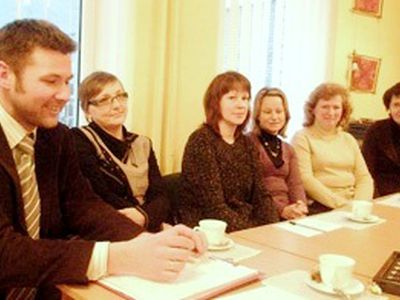 Работники просвещения объединяются для защиты своих прав - Литва и страны Балтии