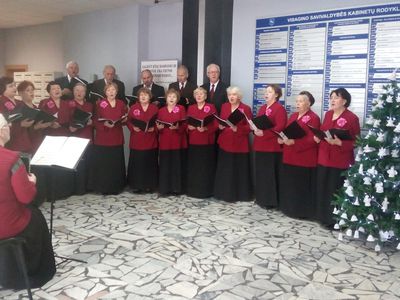 Подарок сеньоров – новогодний перформанс! - В Висагинасе