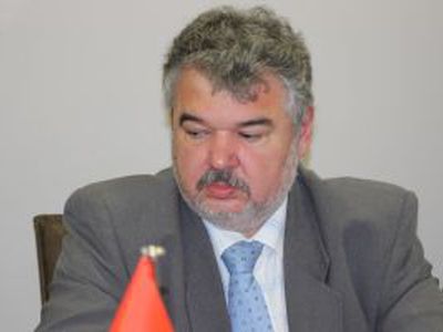 Раздумья о внеочередных парламентских выборах в Словакии
 - В Мире