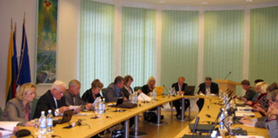 Горячая новость. Утверждение тарифа на обслуживание счетчиков горячей воды отложено - В Висагинасе