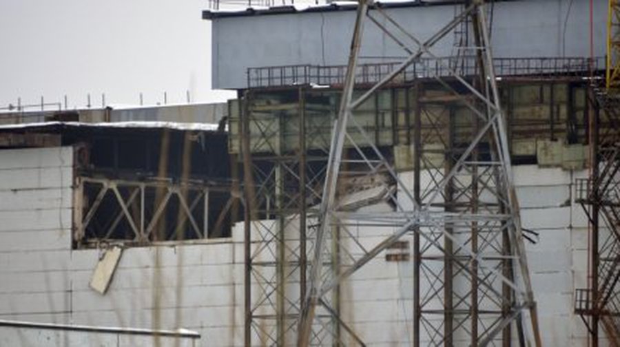 Likviduoti Černobylio katastrofos pasekmes gali prireikti iki 100 metų
 - Pasaulyje