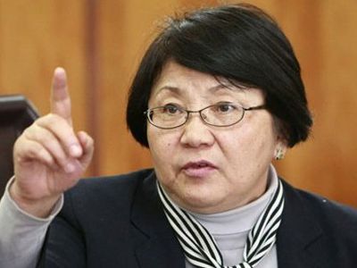 Роза Отунбаева официально вступила в должность президента Киргизии - В Мире