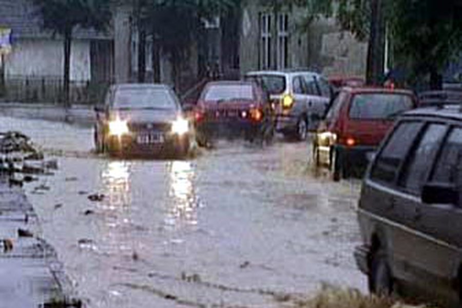 В Литве наводнение, людей эвакуируют спасатели - Литва и страны Балтии