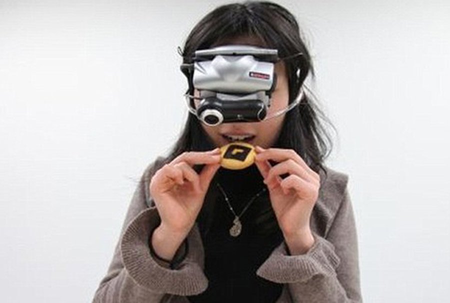 Японцы придумали очки для похудения - Наука и здоровье