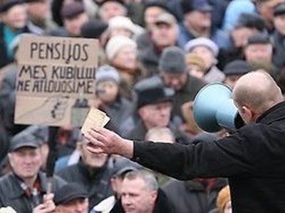 Пенсионеры с профсоюзами обещают протестовать у Сейма                                                                                                  - Литва и страны Балтии