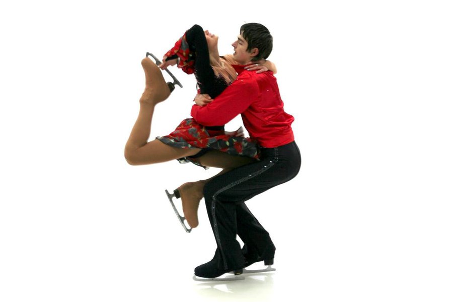 Фигуристке во время танца в рот залетела муха - Культурные и спортивные мероприятия