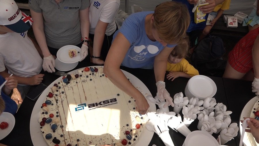 Висагинскому заводу «АКSА» - 5 лет! (видео) - В Висагинасе