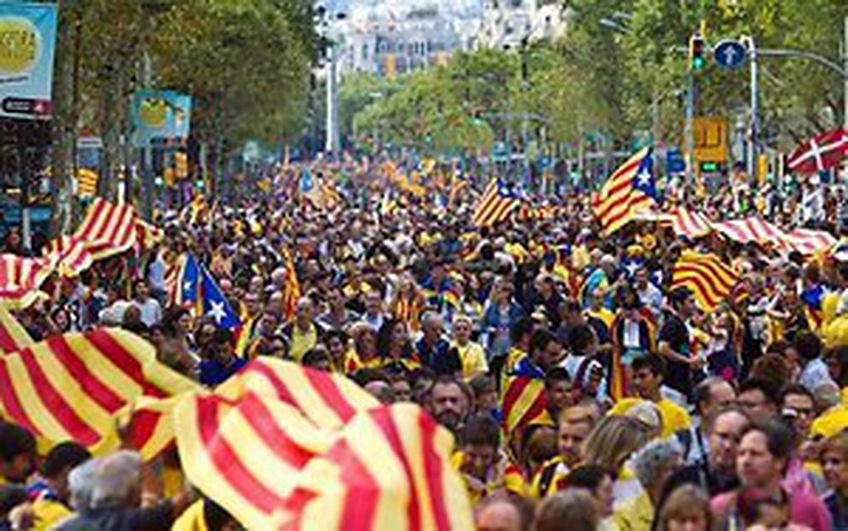 
Испания отказала каталонцам в референдуме о независимости