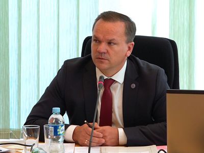 В скандале с «канцелярскими» еще одно мировое соглашение: Эрландас Галагузас вернет 8 тысяч евро - В Висагинасе