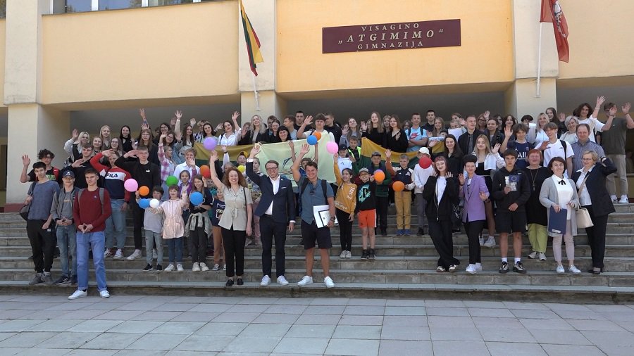 Висагинские школьники встретились с легендарным путешественником Ауримасом Валуявичюсом (видео) - Служба региональных новостей