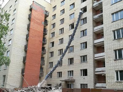 Работы в доме по Фестивале, 9 не остались без внимания жителей (исправлено и дополнено) - В Висагинасе