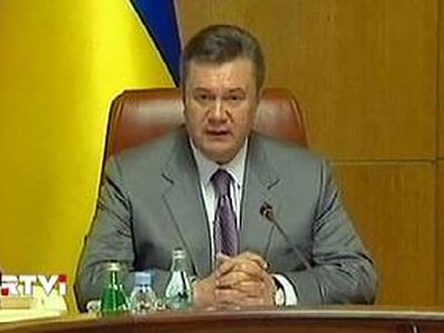 Янукович объявил Европу приоритетным партнером Украины. Но в НАТО страна больше не стремится - В Мире