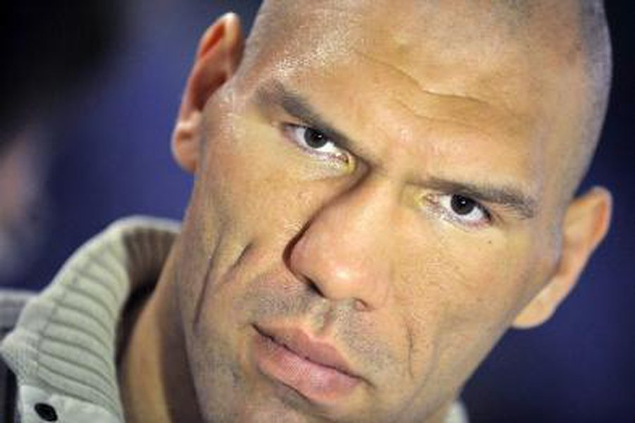 Валуев отбил у бездомных чувство голода - Хобби, отдых и развлечения