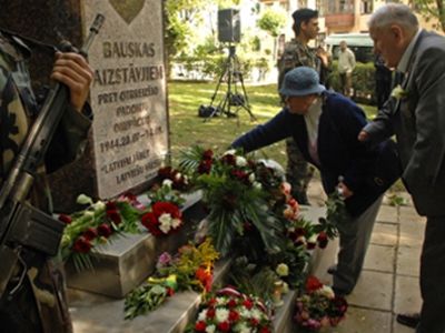 В Латвии открыли памятник бойцам Латышского добровольческого легиона СС - Литва и страны Балтии