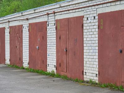 Pranešimas garažų kooperatyvo „Statybininkas“ nariams ir garažų savininkams - Visagine