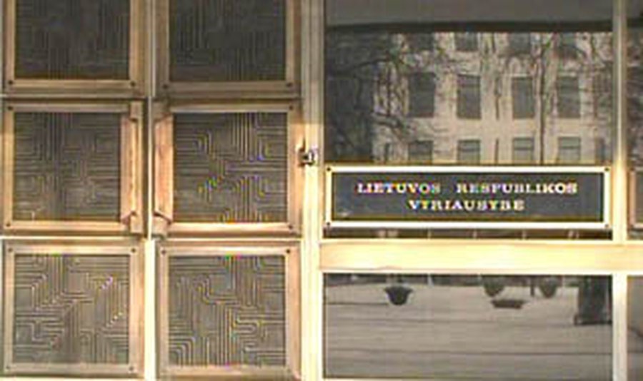Кабинет министров предлагает латать дыры в бюджете за счет социальной сферы - Литва и страны Балтии