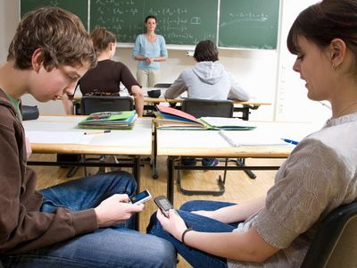 Исследование: смартфоны негативно влияют на успеваемость студентов - Это интересно