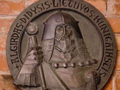 Дворец правителей расскажет о родстве князей ВКЛ с Рюриковичами и Валуа - Литва и страны Балтии