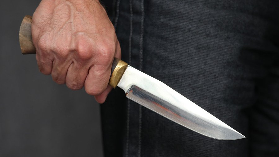 В Китае шесть человек пострадали в результате вооруженного нападения на вокзале - Происшествия и криминал