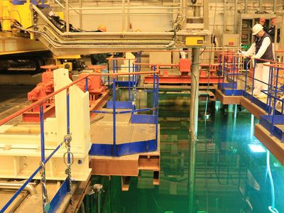 Как и почему очищались бассейны выдержки топлива - В Висагинасе