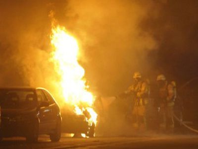 В новогоднюю ночь во Франции сожгли 1193 автомобиля - В Мире