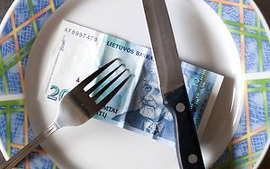 Чапликас: расходы снизят на 4%, пенсионерам вернут только половину                                  - Литва и страны Балтии