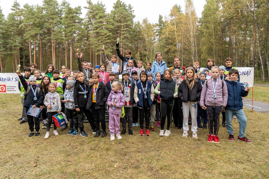 Впервые в истории в Висагинасе прошли соревнования по летнему биатлону среди детей со всей Литвы (фотогалерея) - В Висагинасе