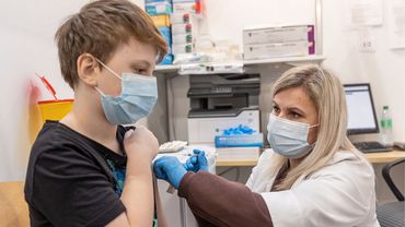 Минздрав: вакциной "Novavax" уже могут прививаться дети с 12 лет