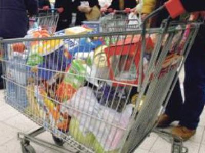 Antrąją Kalėdų dieną britai masiškai šturmavo parduotuves - Pasaulyje