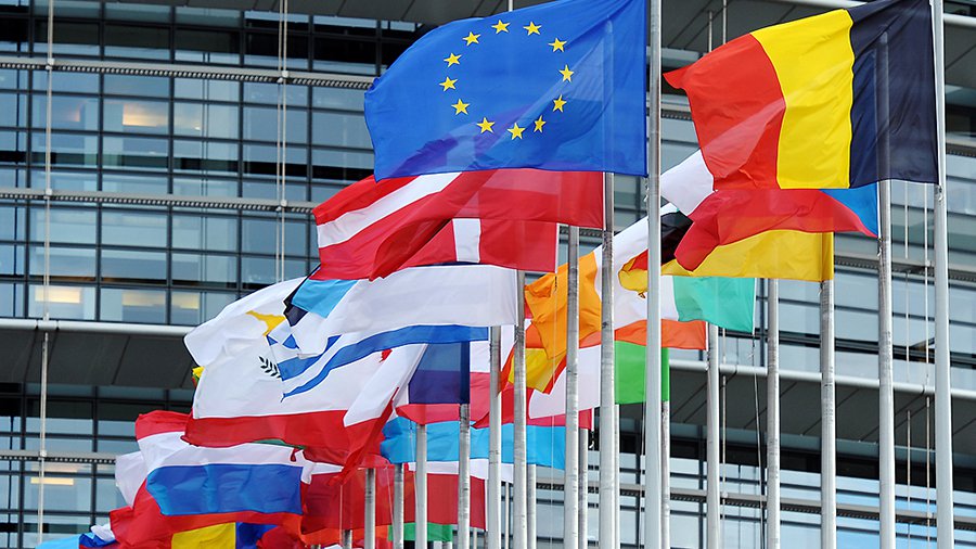 От любви до ненависти, или десять лет в ЕС - В Мире