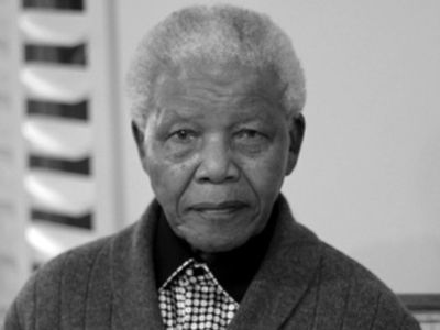 Умер Нельсон Мандела - В Мире