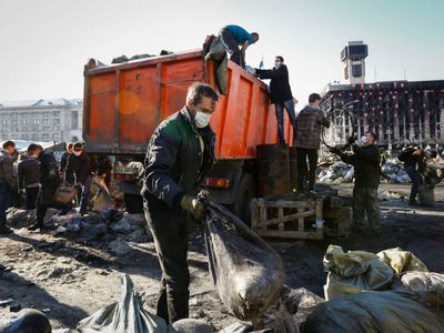 На Майдане установили "комендантский час" - В Мире