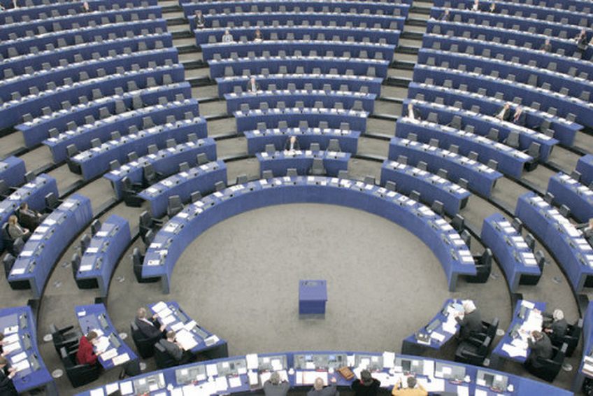 Европарламент может установить крайний срок для программ компенсации за досрочное закрытие реакторов