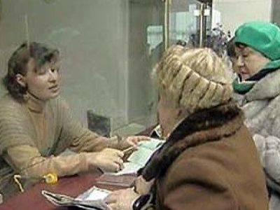 Пенсионеры штурмуют отделения Фонда социального страхования - Литва и страны Балтии